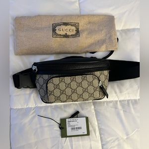 AUTHENTIC Gucci gg supreme monogram belt bag front pocket unisex Fanny pack EUC